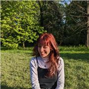 Studentessa di Lettere impartisce lezioni di Italiano, Storia e Filosofia e lezioni di lingua Italiana per stranieri